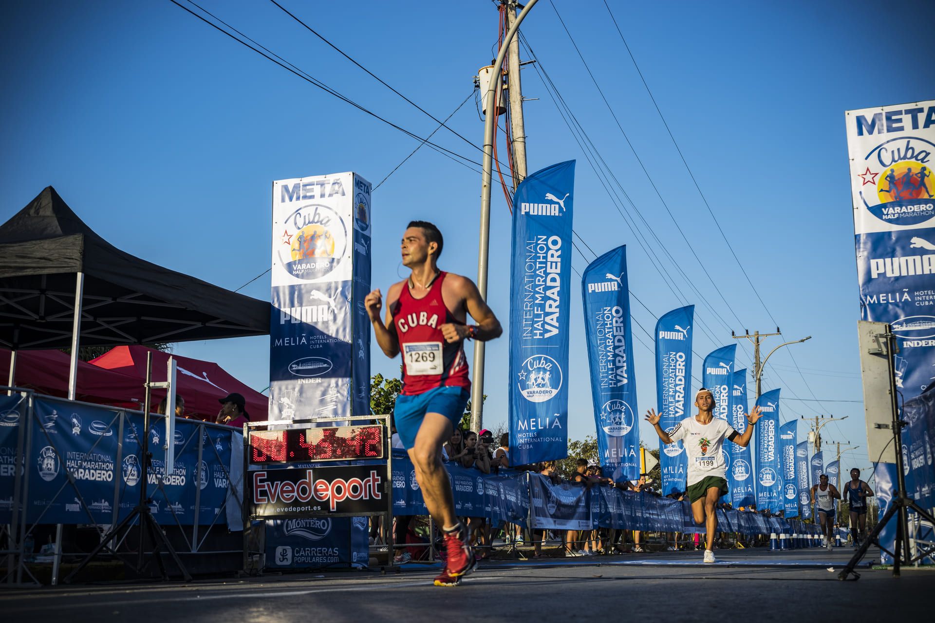 Runners en Maratón de Varadero